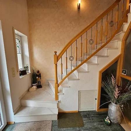 Exclusive Dachgeschosswohnung In Haren/emmeln Харен