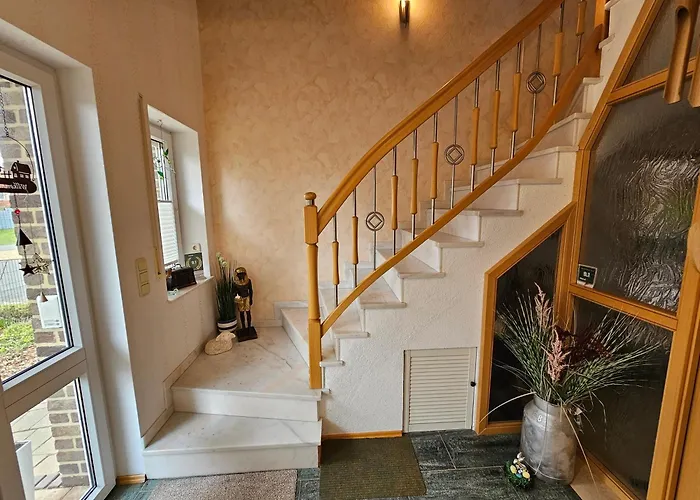 Exclusive Dachgeschosswohnung In Haren/emmeln Харен